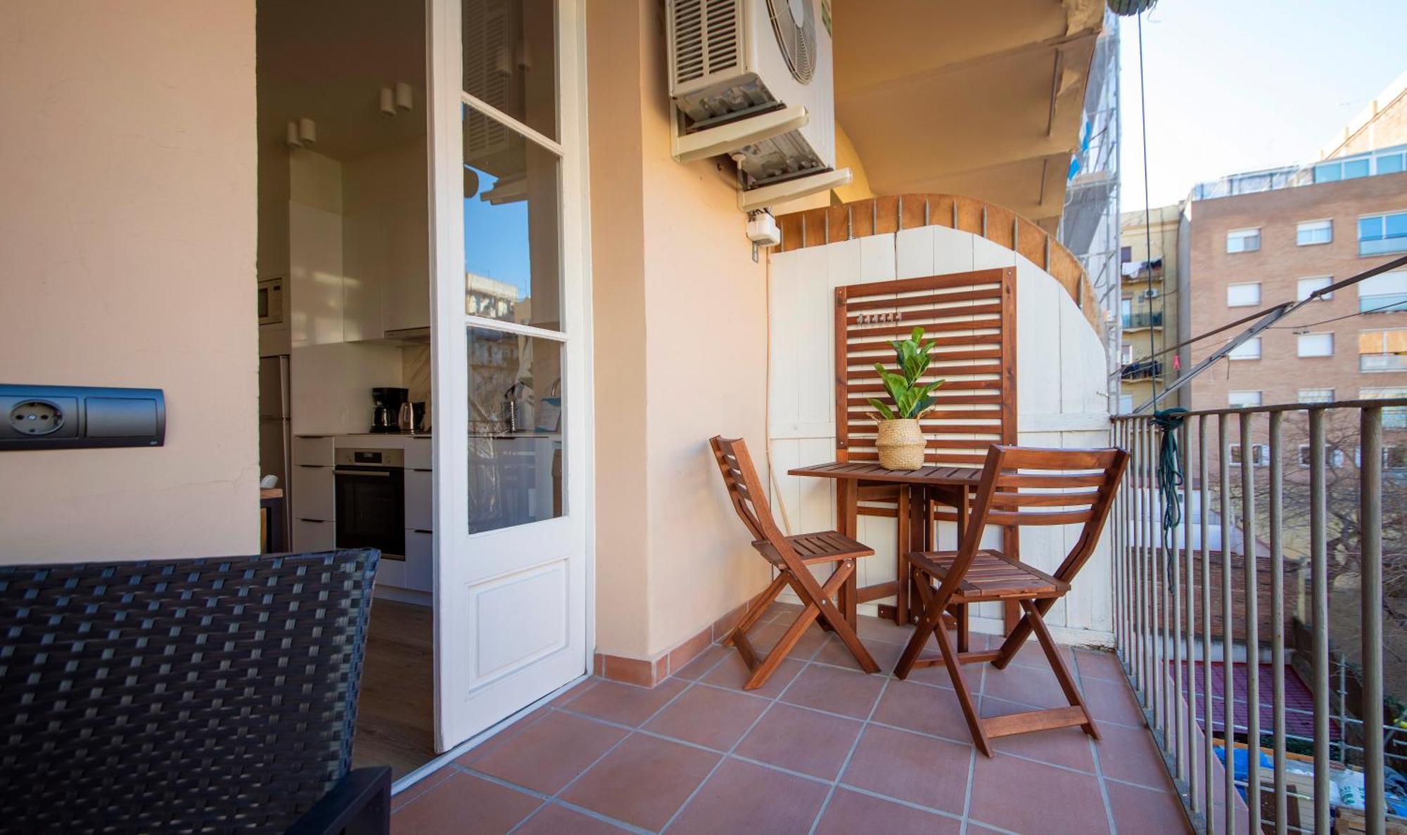 De Cuatro En Carrer Diputacio Apartamento *