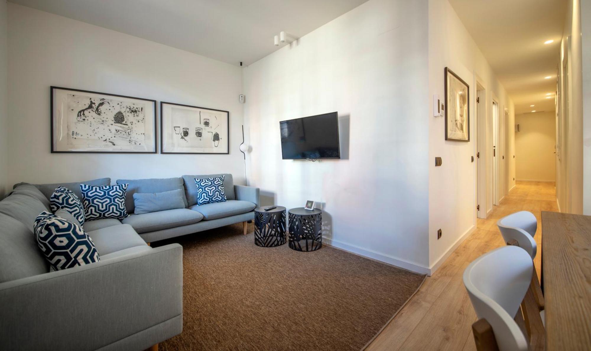 Apartamento De Cuatro En Carrer Diputacio